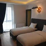 Avcilar Garden 3*