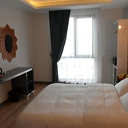 Hotel Avcilar Garden 3*