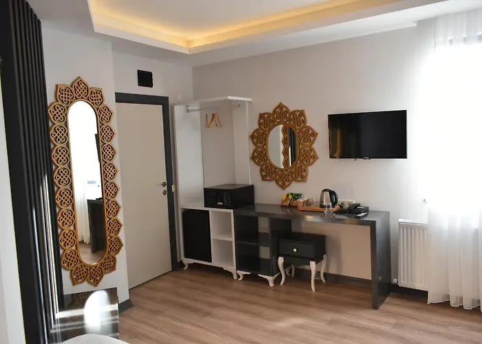 Hotel Avcilar Garden 3*