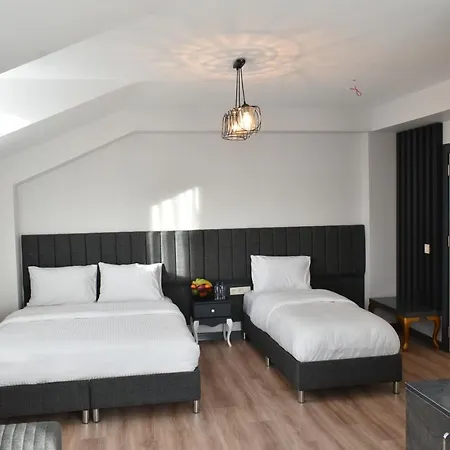 Avcilar Garden Hotel 3*