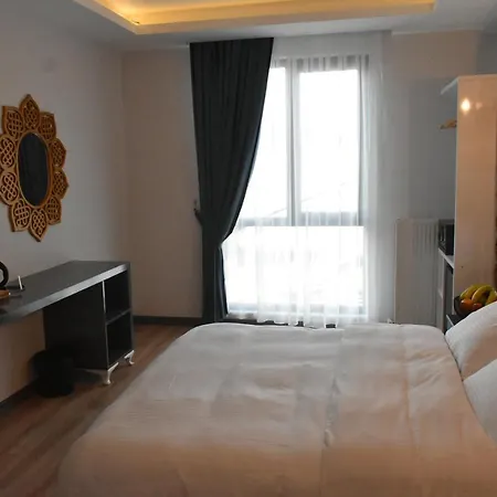 מלון Avcilar Garden 3*