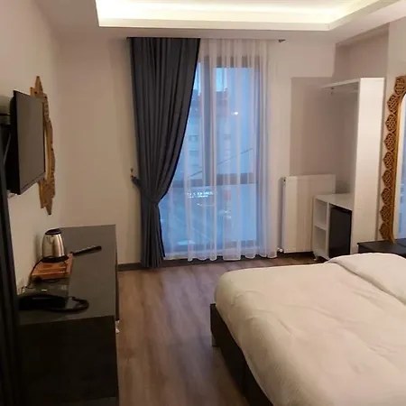 Avcilar Garden מלון 3*