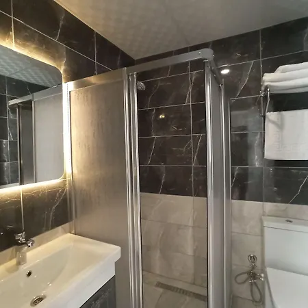 מלון Avcilar Garden 3*
